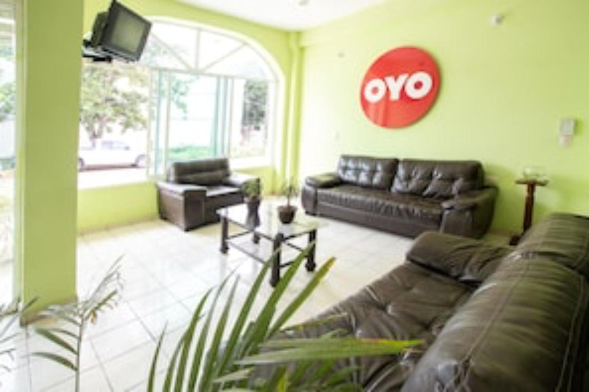 Oyo Hotel Estacion,Jose Cardel,Parque Central Revolucion Exterior foto